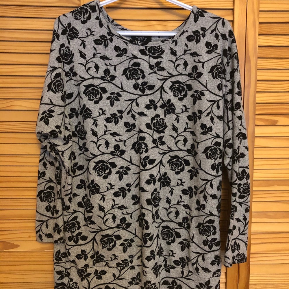 Papillon rose print oversized sweatshirt
